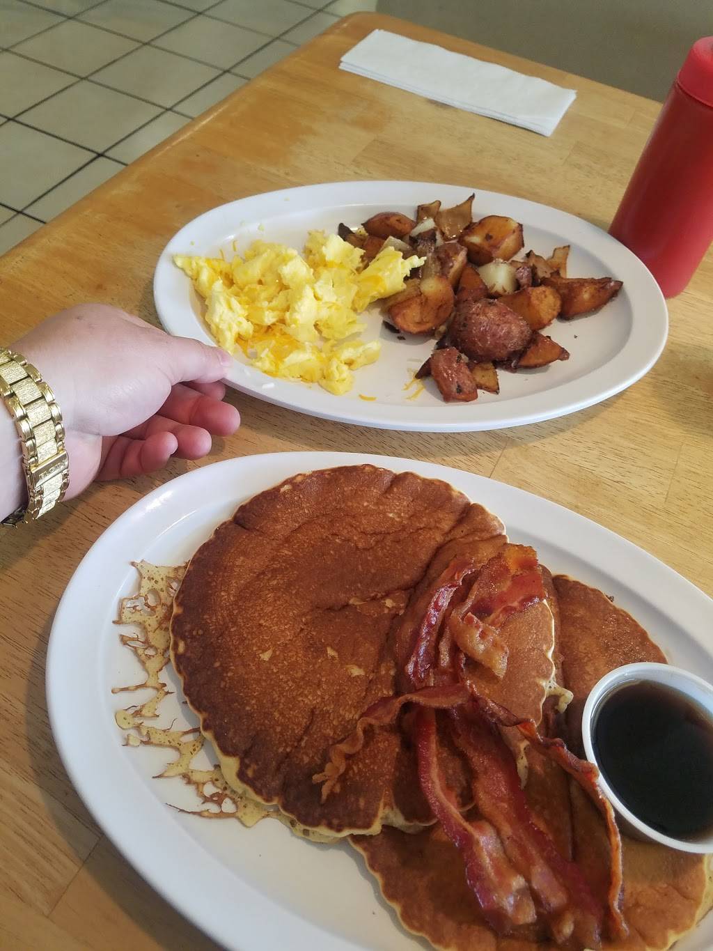 Beach Diner | restaurant | 501 Atlantic Blvd, Atlantic Beach, FL 32233, USA | 9042496500 OR +1 904-249-6500