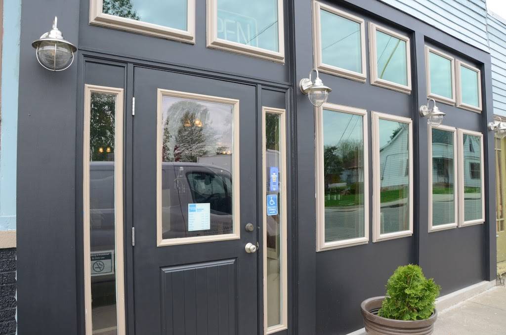 Snaps | restaurant | 1115 Main St, Jasper, IN 47546, USA | 8128487627 OR +1 812-848-7627