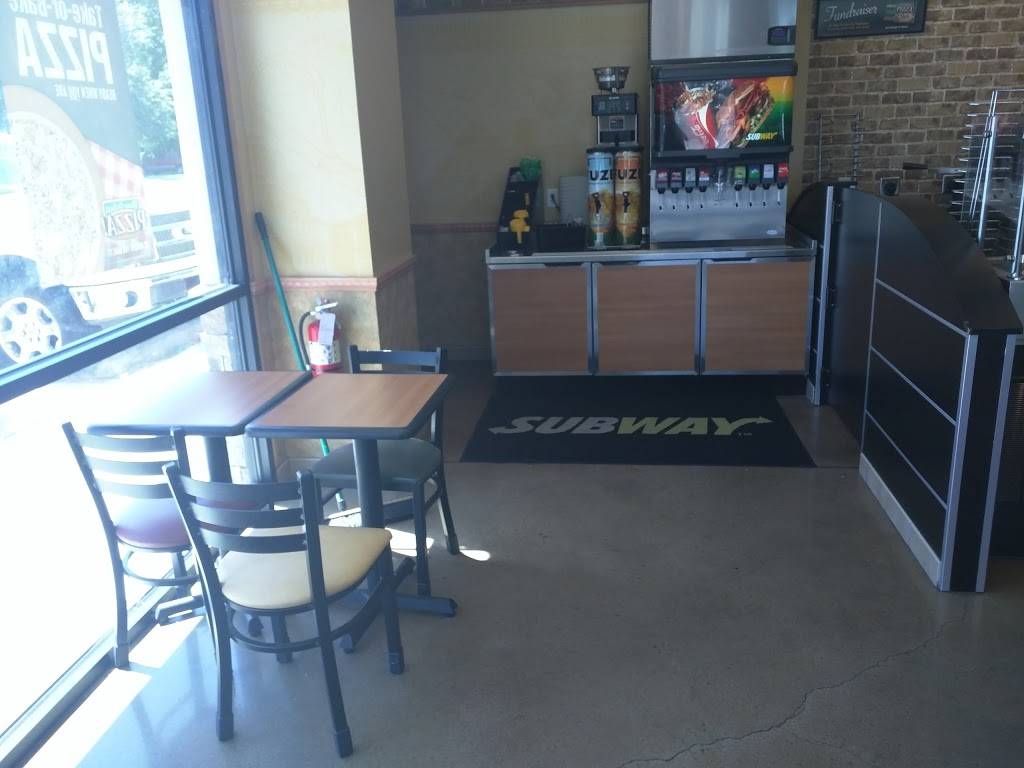 Subway | restaurant | 901 1st Ave SE, Gravette, AR 72736, USA | 4793446066 OR +1 479-344-6066
