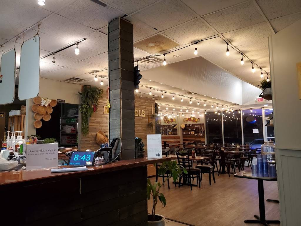 Rice Noodle Thai | meal delivery | 9523 Q St, Omaha, NE 68127, USA | 5313755050 OR +1 531-375-5050