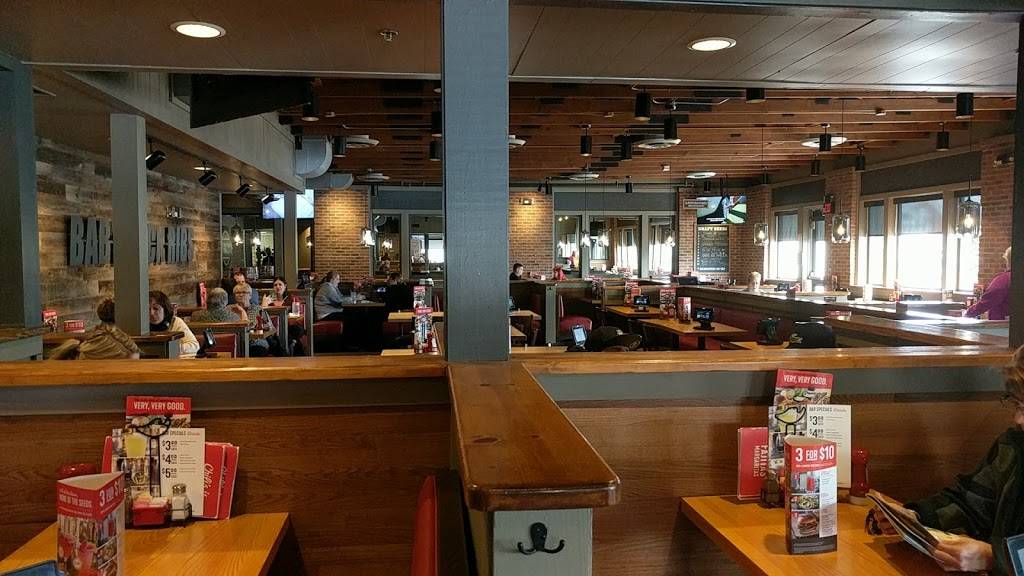 Chilis Grill & Bar | meal takeaway | 500 S St W, Raynham, MA 02767, USA | 5088246536 OR +1 508-824-6536