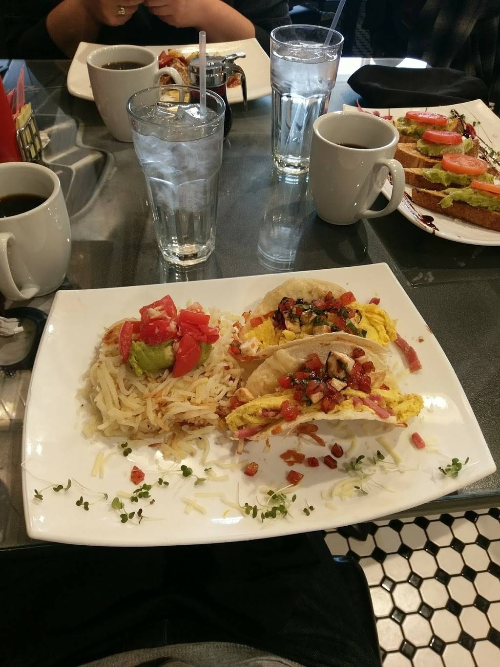 Metropolitan Grill | restaurant | 2931 E Battlefield Rd St, Springfield, MO 65804, USA | 4178894951 OR +1 417-889-4951