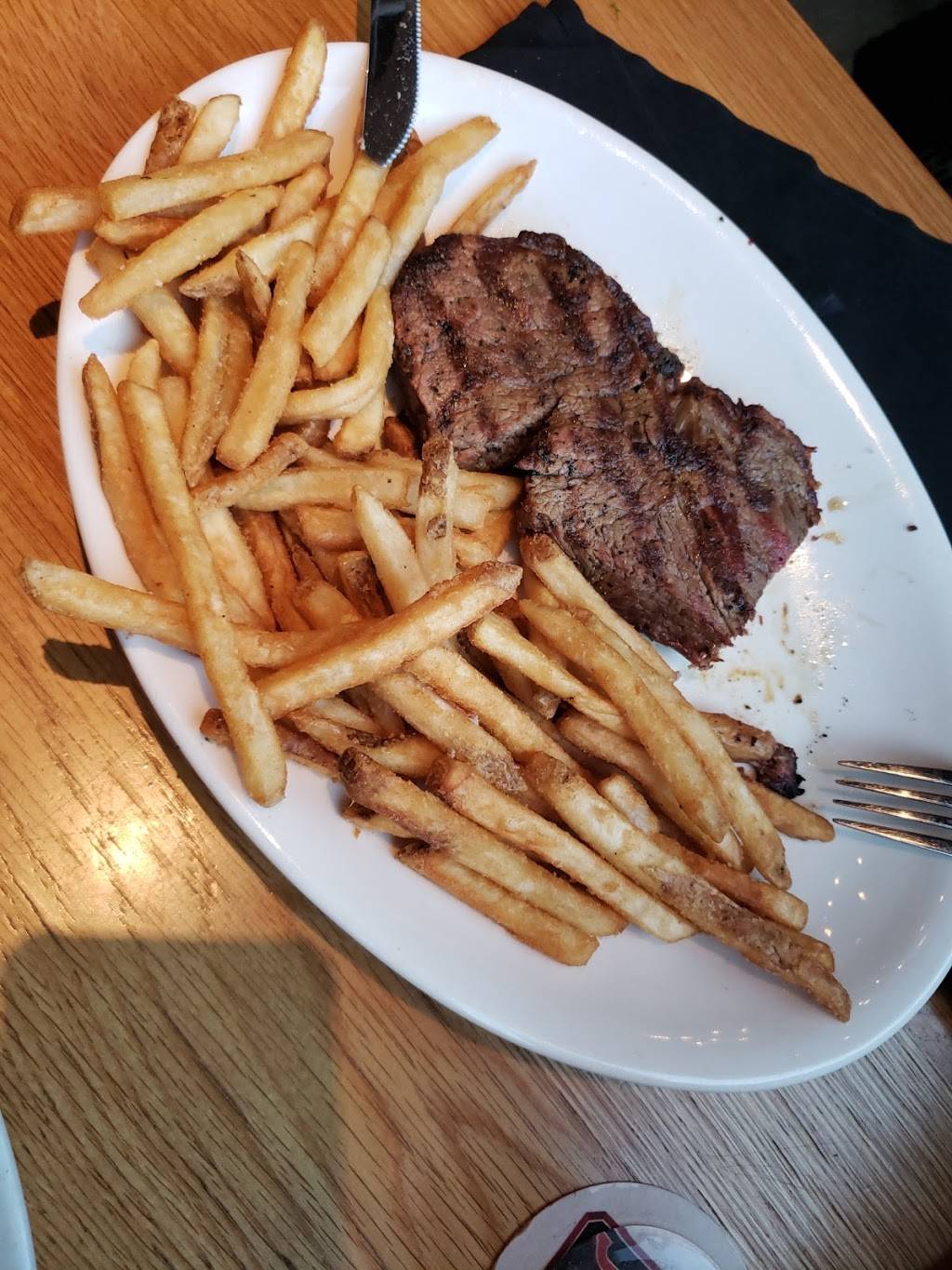 BJs Restaurant & Brewhouse | restaurant | 665 N Krocks Rd, Allentown, PA 18106, USA | 4842682340 OR +1 484-268-2340