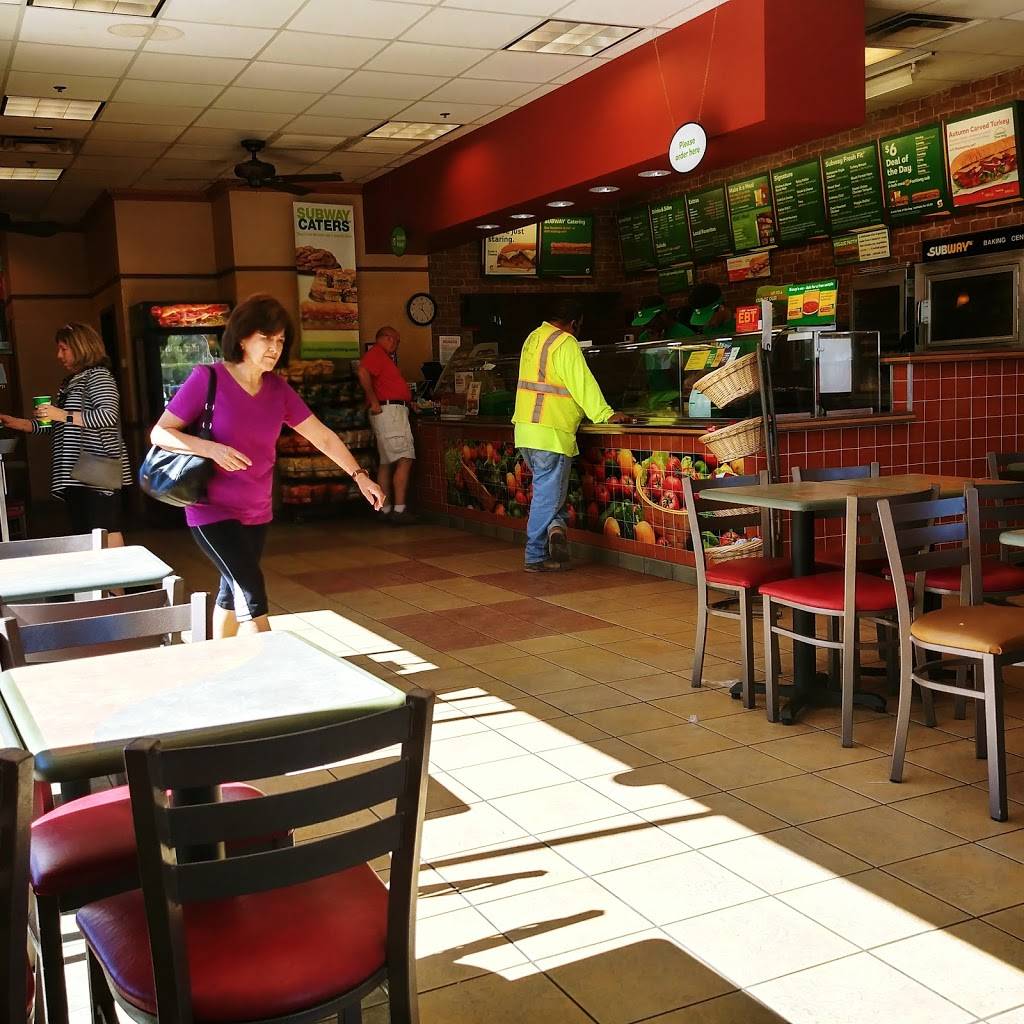 Subway | meal takeaway | 876 N McQueen Rd Suite 111, Gilbert, AZ 85233, USA | 4806359399 OR +1 480-635-9399