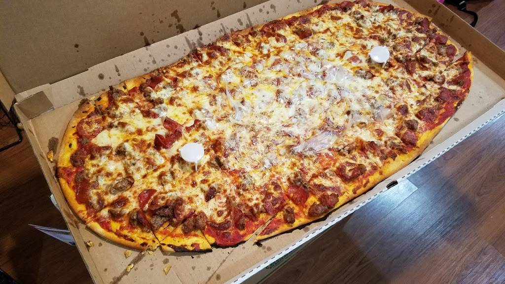 Mama Lunas Restaurant & Pizzeria | restaurant | 7601 W Addison St, Chicago, IL 60634, USA | 7738874478 OR +1 773-887-4478