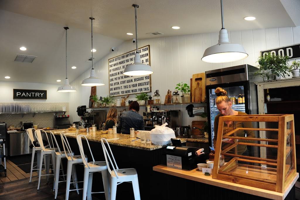 Old Barn Kitchen | restaurant | 5542 Clark Rd, Paradise, CA 95969, USA | 5307622224 OR +1 530-762-2224