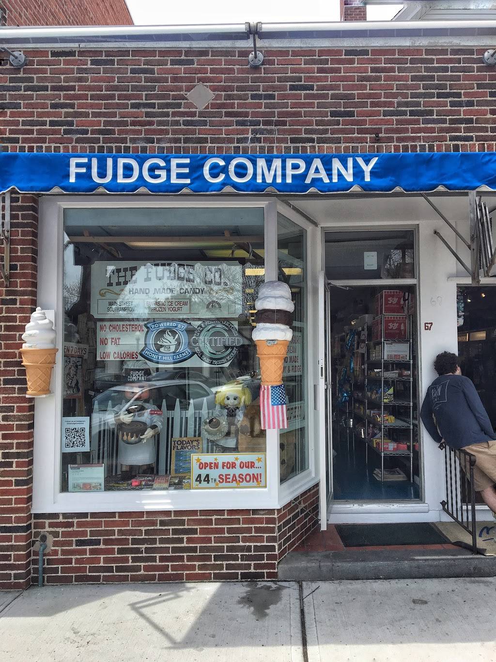 The Fudge Company | restaurant | 67 Main St, Southampton, NY 11968, USA | 6312838108 OR +1 631-283-8108