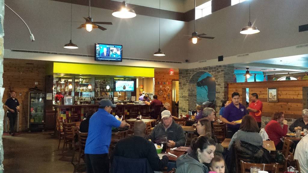 Casa Torres Mexican Restaurant | restaurant | 2708 FM 51, Decatur, TX 76234, USA | 9406276191 OR +1 940-627-6191