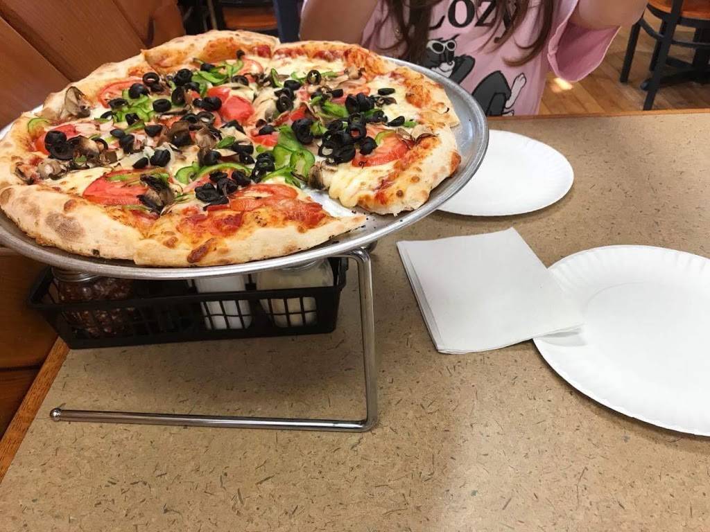 Paddlers Pizza | restaurant | 15 Sherman St, Ohiopyle, PA 15470, USA | 7243298888 OR +1 724-329-8888