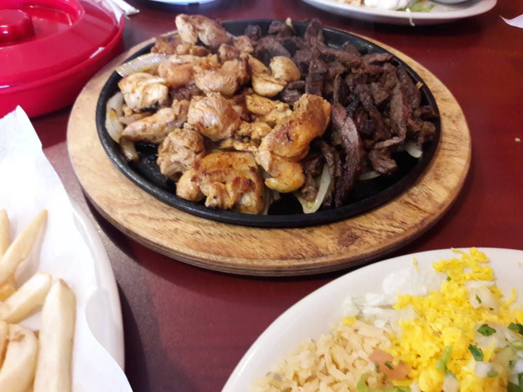 La Fuente Restaurant | restaurant | 214 E Main St, Florence, TX 76527, USA | 2547932870 OR +1 254-793-2870