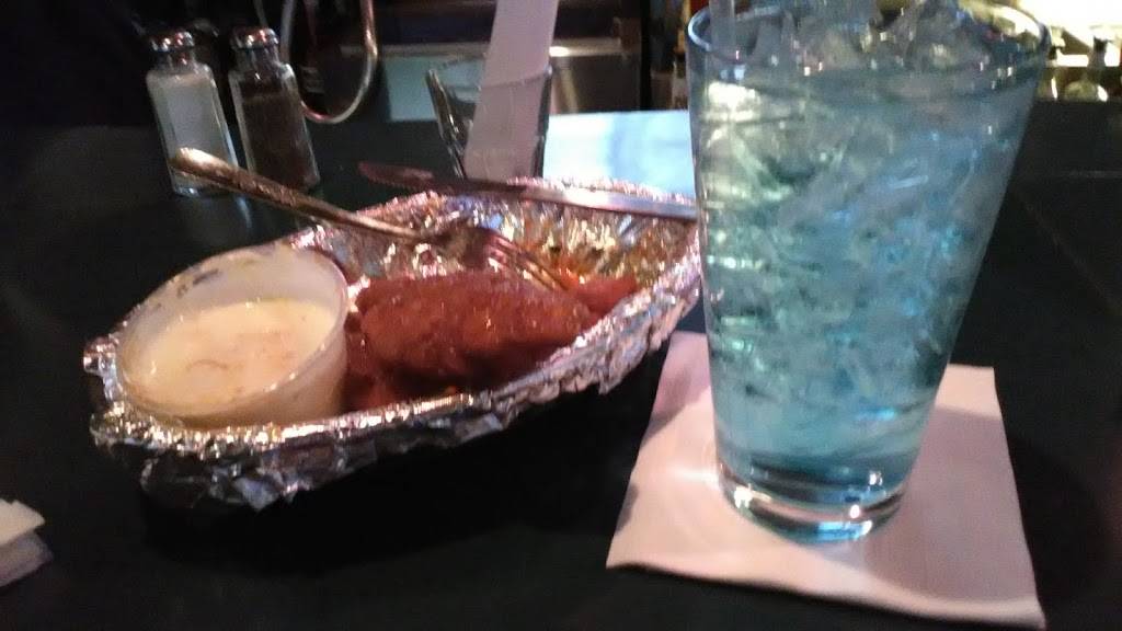 Blinkys Noble Grill & Bar | restaurant | 2350 Noblestown Rd # 11, Pittsburgh, PA 15205, USA | 4129190548 OR +1 412-919-0548