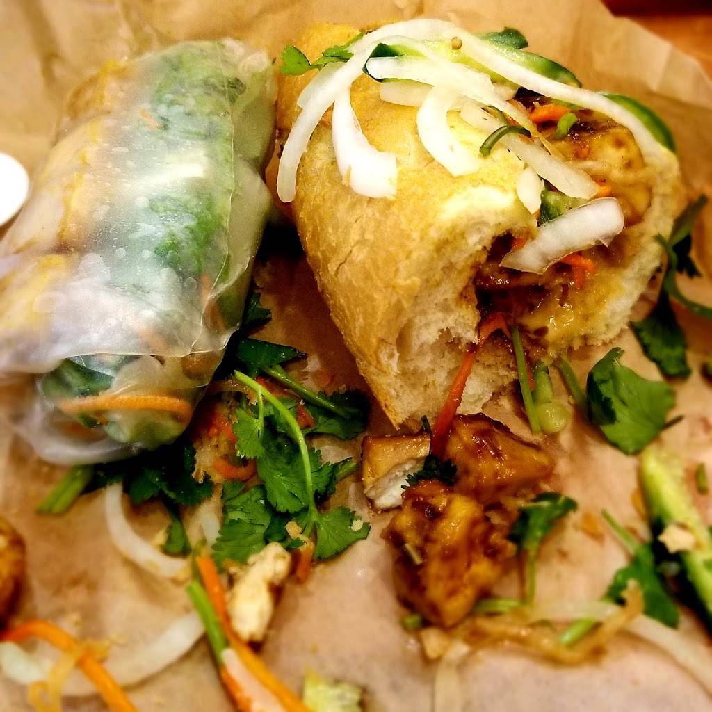 MumFresh Vietnamese Eatery | restaurant | 925 Blossom Hill Rd F6, San Jose, CA 95123, USA | 4086228110 OR +1 408-622-8110