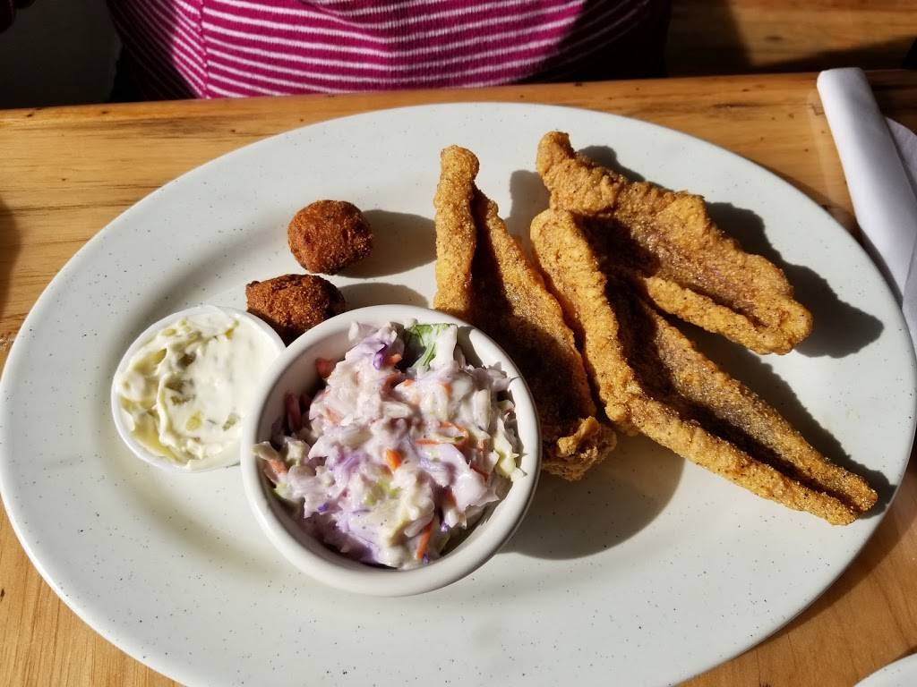 Shady Oak Restaurant | restaurant | 2984 W New York Ave, DeLand, FL 32720, USA | 3867349715 OR +1 386-734-9715