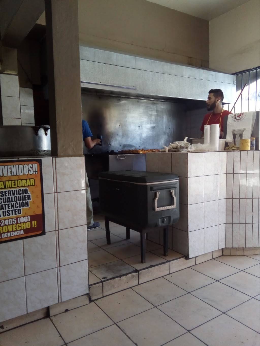 Rey del Pollo Suc. La Gloria | restaurant | Carretera Libre a Ensenada No. 180, Colonia La Joya, Tijuana, La Gloria, 22645 Baja California, B.C., Mexico | 016647003155 OR +52 664 700 3155