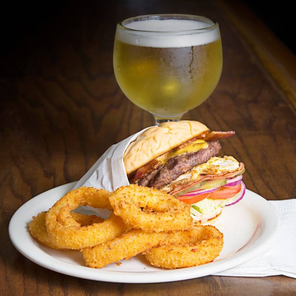 Tracys Bar & Grill | restaurant | 5511 E Spring St, Long Beach, CA 90808, USA | 5624211726 OR +1 562-421-1726