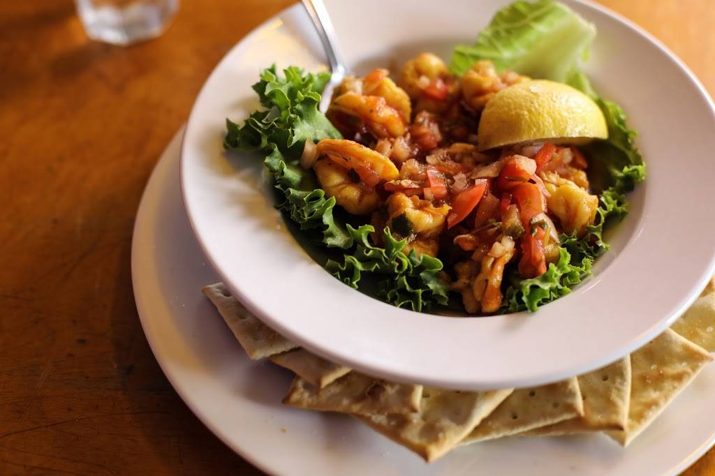 Gilhooleys Restaurant and Oyster Bar 18+ | restaurant | 222 9th St, San Leon, TX 77539, USA | 2813393813 OR +1 281-339-3813