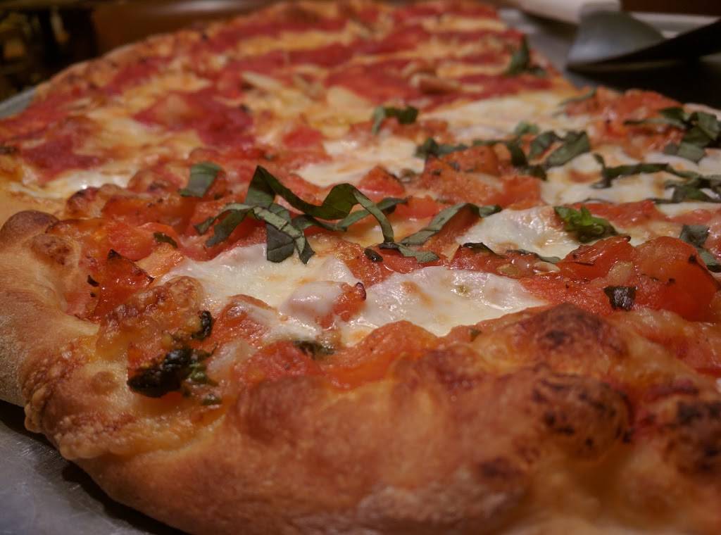 Grotto Pizza | restaurant | 17 Surf Ave, Rehoboth Beach, DE 19971, USA | 3022273601 OR +1 302-227-3601