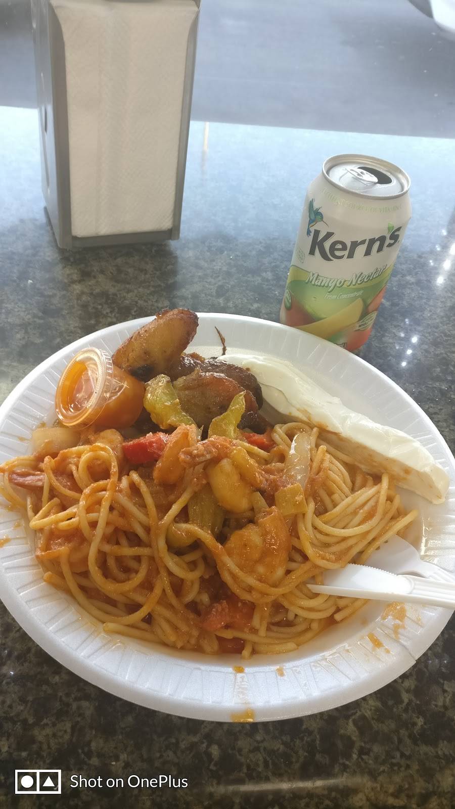 La Leonesa Fritanga | restaurant | 1 SW 12th Ave, Miami, FL 33130, USA | 3055472622 OR +1 305-547-2622