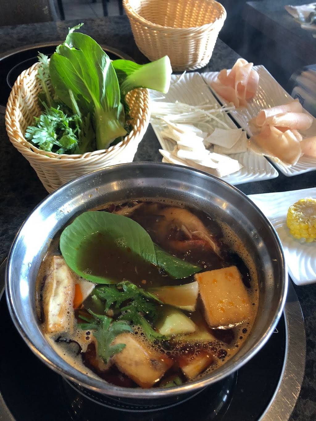 Aki Asian Hotpot Restaurant | restaurant | 12303 E Mississippi Ave #125, Aurora, CO 80012, USA | 7206383193 OR +1 720-638-3193