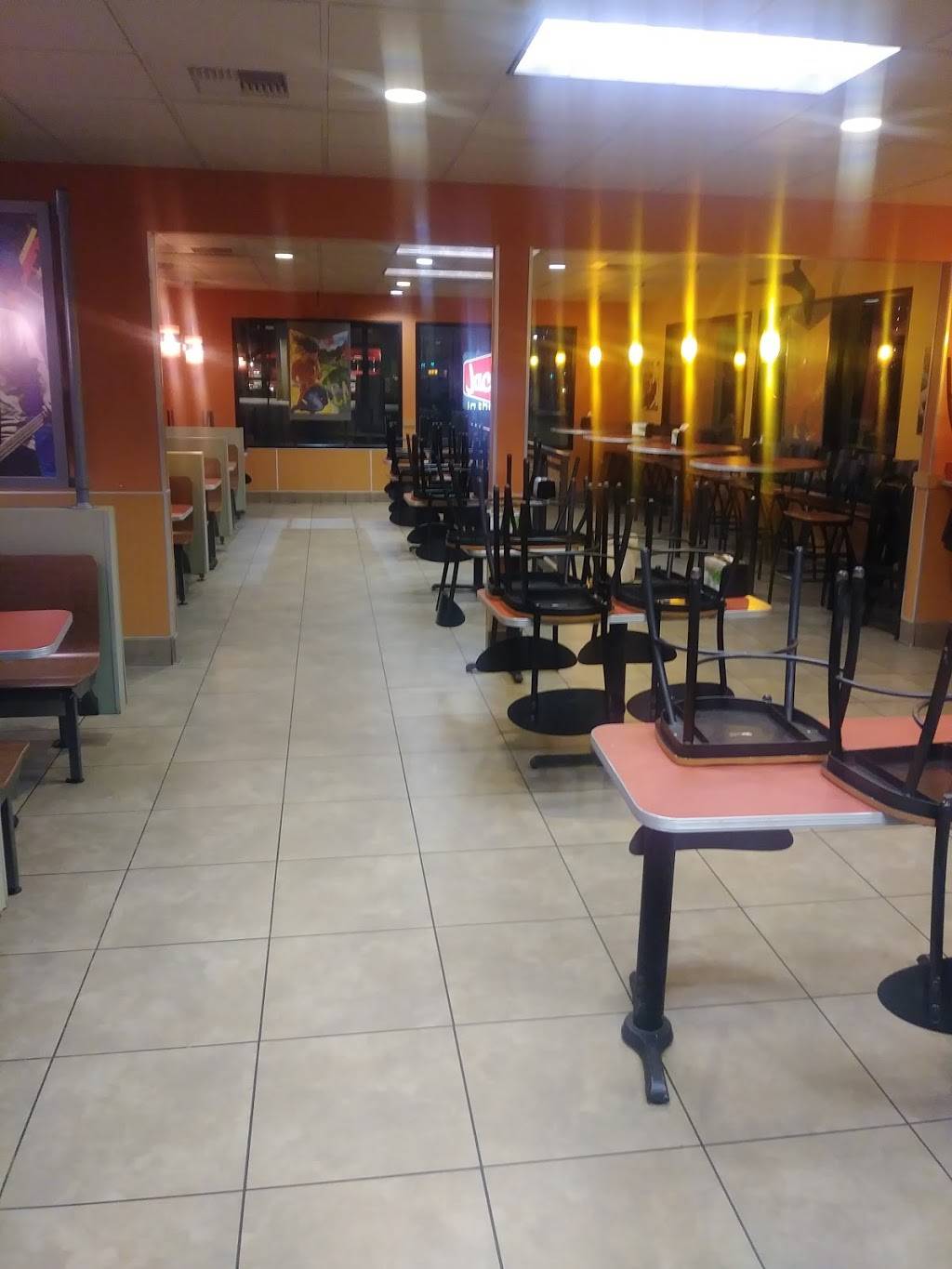 Jack in the Box | restaurant | 1110 C St, San Diego, CA 92101, USA | 6192340785 OR +1 619-234-0785