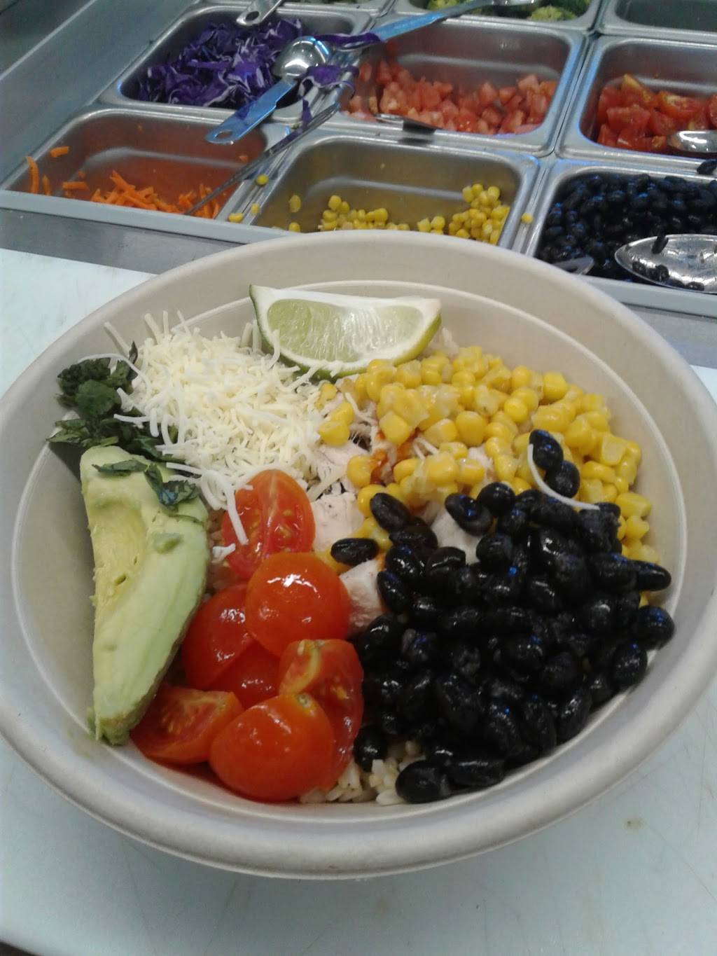 Freshii | restaurant | 2414 Victory Park Ln, Dallas, TX 75219, USA | 4698029299 OR +1 469-802-9299