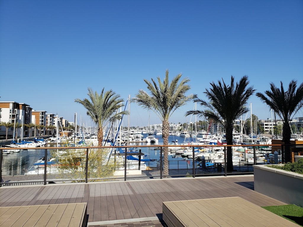 The Hive - Superfood Eats & Organic Cafe | cafe | 4242 Vía Marina, Marina Del Rey, CA 90292, USA | 4243694483 OR +1 424-369-4483