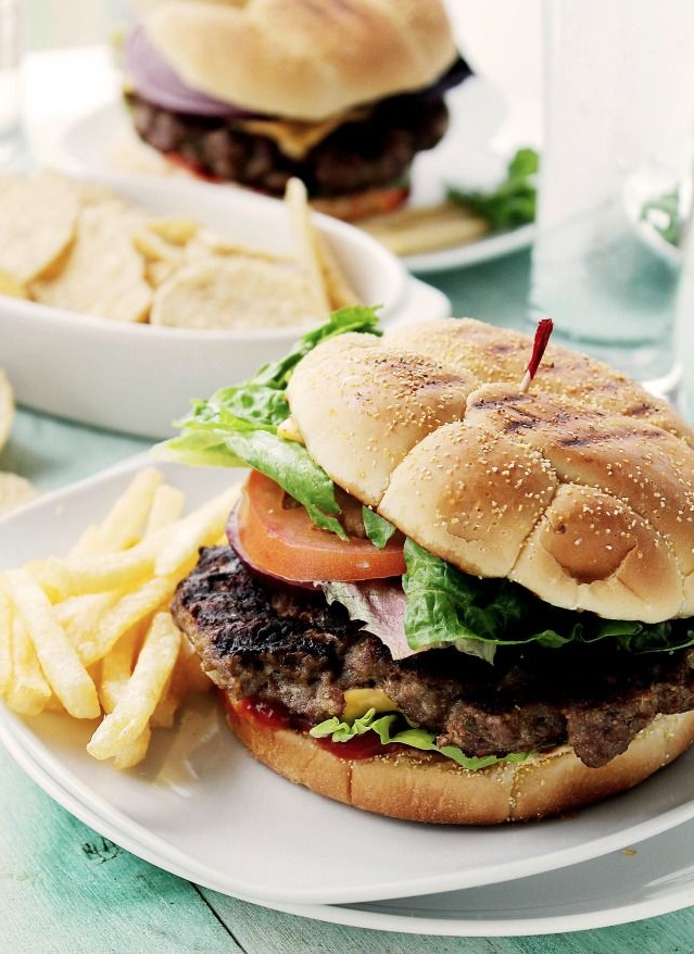 Beach Diner | restaurant | 501 Atlantic Blvd, Atlantic Beach, FL 32233, USA | 9042496500 OR +1 904-249-6500