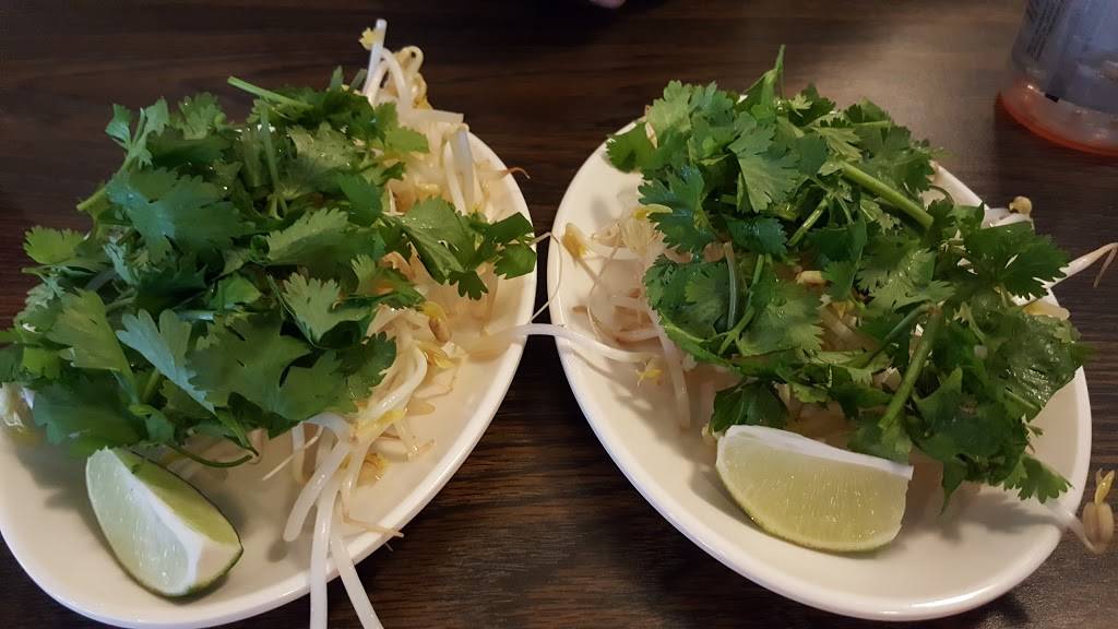 I-Pho | restaurant | 2817 W Berry St, Fort Worth, TX 76109, USA | 8173499128 OR +1 817-349-9128