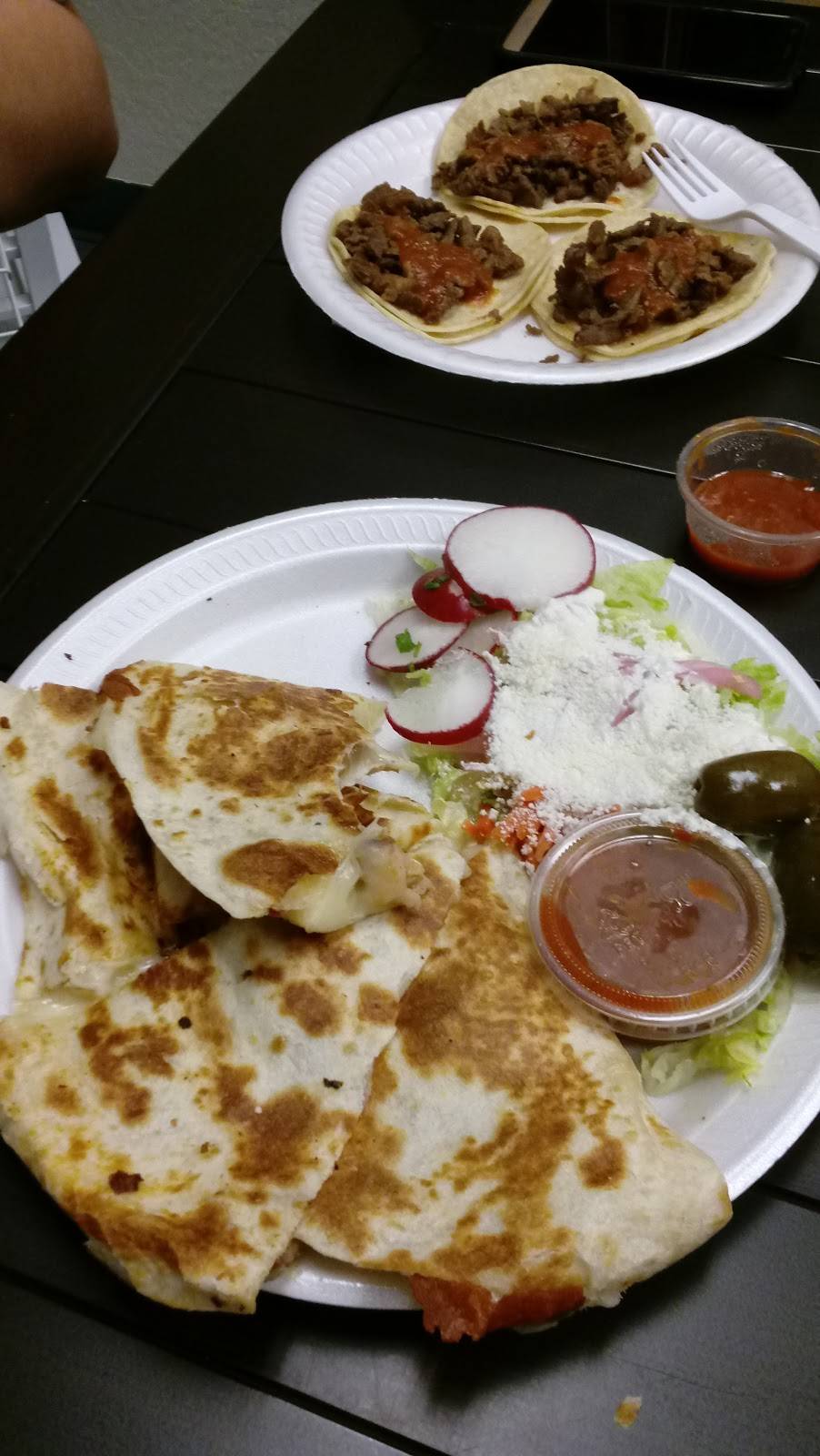 Las Delicias | restaurant | 112 S Riverside Dr, Modesto, CA 95354, USA | 2094507333 OR +1 209-450-7333