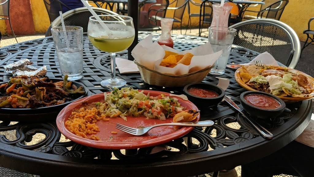 Los Agaves Mexican Grill | restaurant | 3939 16th St, Moline, IL 61265, USA | 3097577134 OR +1 309-757-7134