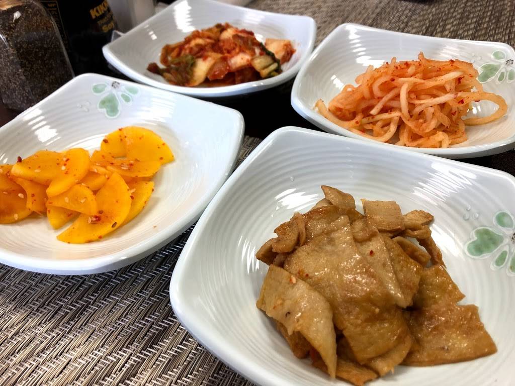 Korean BBQ Kitchen | restaurant | 2447 N Main St, Belton, TX 76513, USA | 2548311060 OR +1 254-831-1060