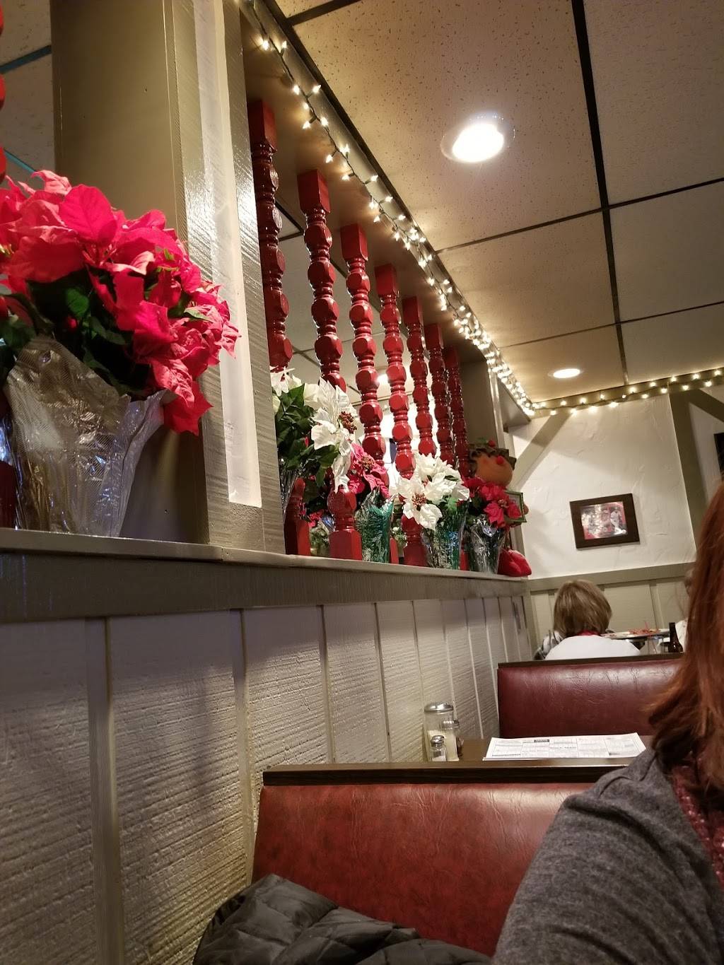 Clover Bar | restaurant | 601 S Beechtree St, Grand Haven, MI 49417, USA | 6168463580 OR +1 616-846-3580