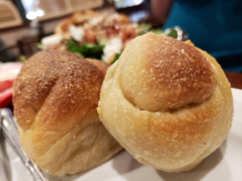 Victors Pizza & Pasta House | restaurant | 712 Walt Whitman Rd, Melville, NY 11747, USA | 6313511270 OR +1 631-351-1270