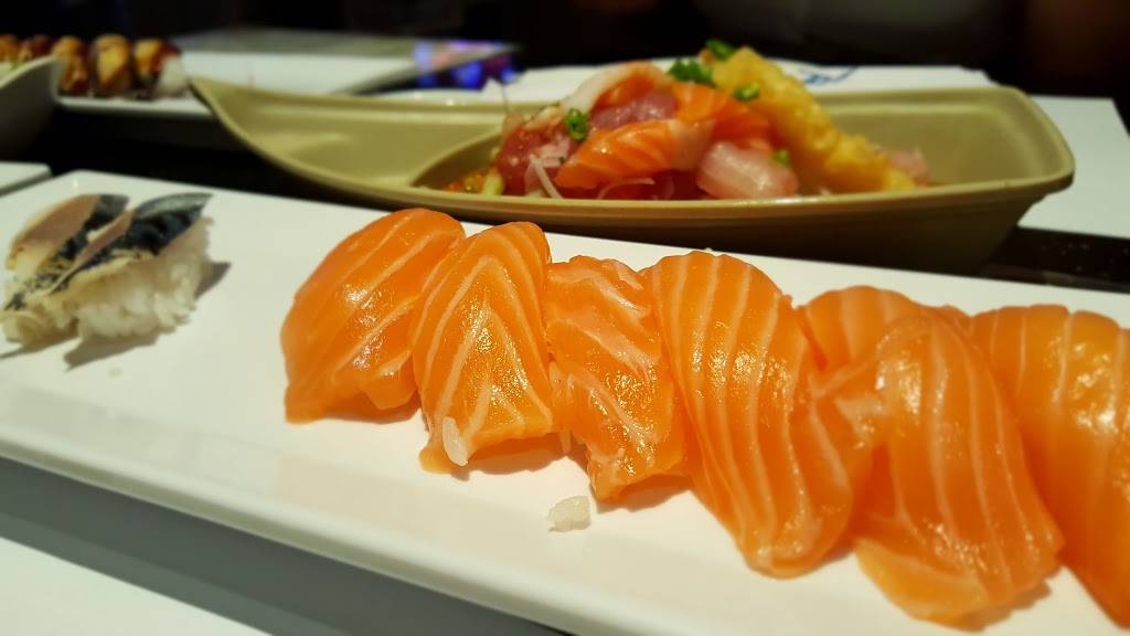 YAMA SUSHI SPRING MOUNTAIN | restaurant | 3909 Spring Mountain Rd, Las Vegas, NV 89102, USA | 7022571100 OR +1 702-257-1100