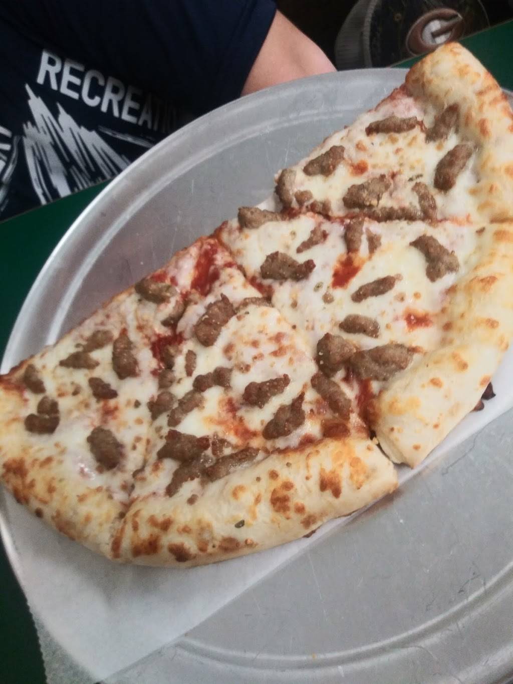 Fuzzys | meal takeaway | 105 E Church St, Mt Vernon, GA 30445, USA | 9125832424 OR +1 912-583-2424