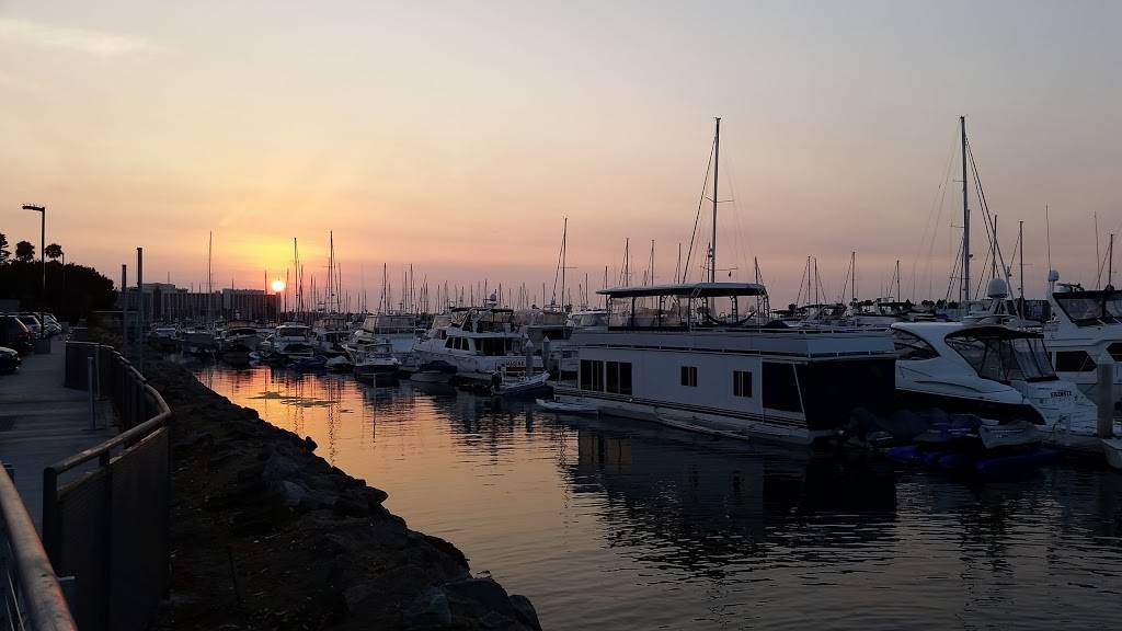 Coasterra | restaurant | 880 Harbor Island Dr, San Diego, CA 92101, USA | 6198141300 OR +1 619-814-1300