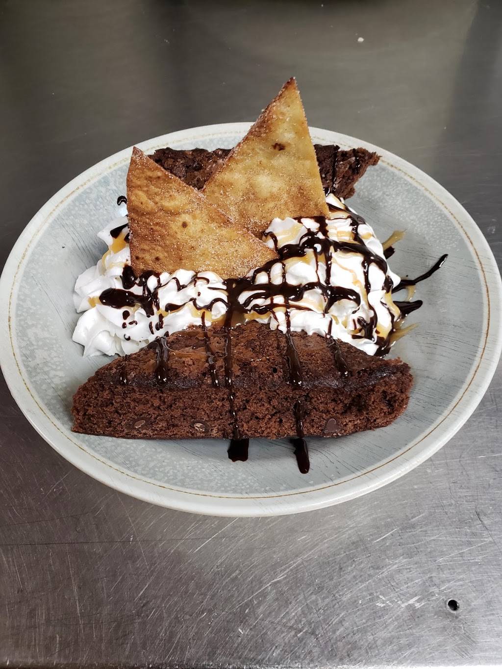 Firehouse Restaurant | restaurant | 7701 White Ln unit A3, Bakersfield, CA 93309, USA | 6618314688 OR +1 661-831-4688