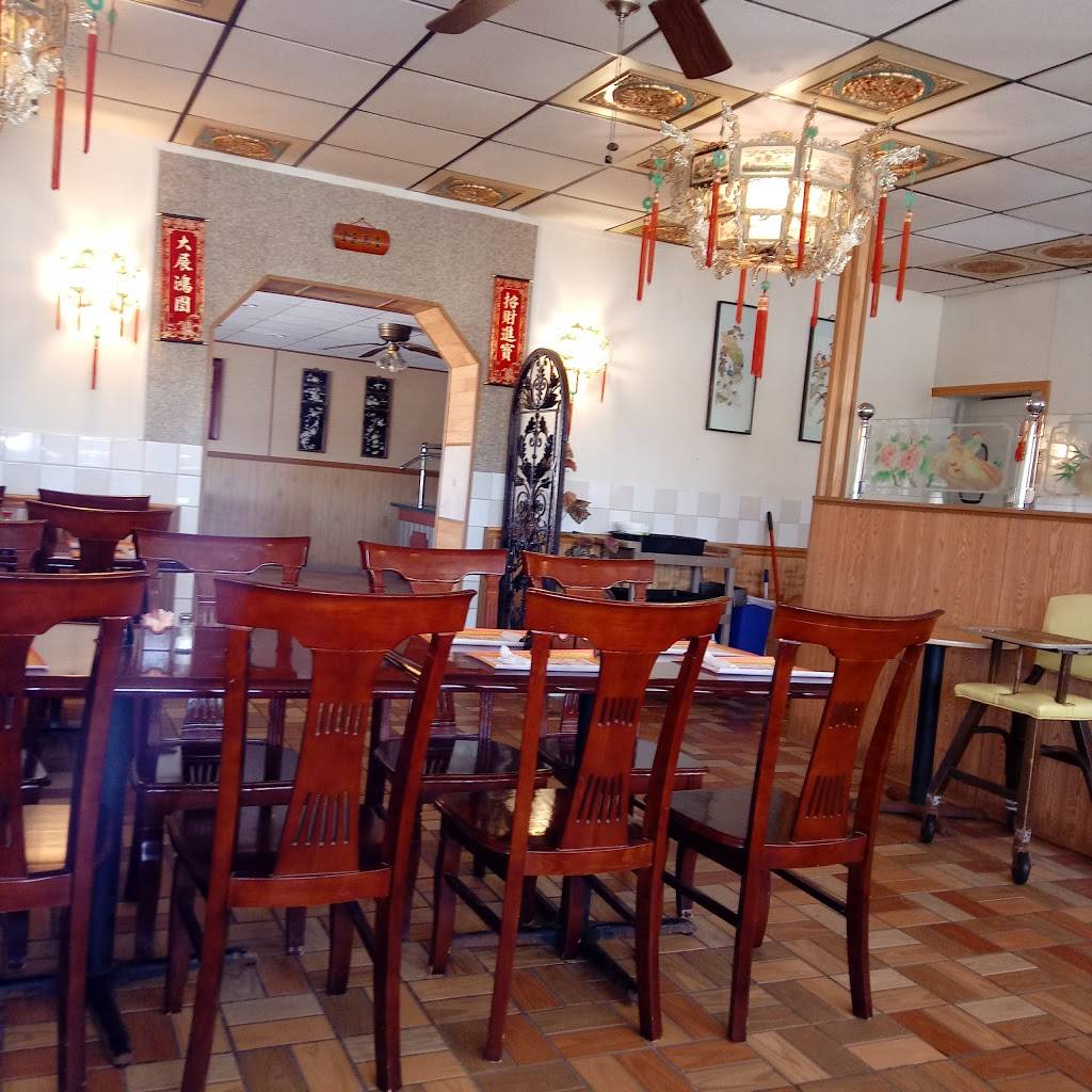 Haylumoon Restaurant | restaurant | 124 N 4th St, Chillicothe, IL 61523, USA | 3092743560 OR +1 309-274-3560