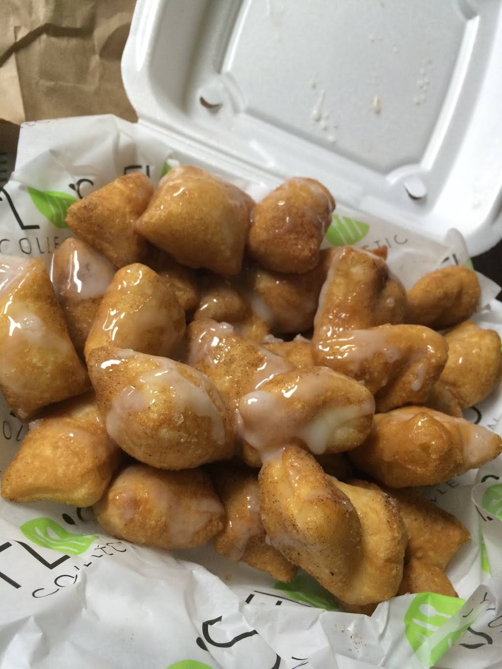 Flos Pizzeria | meal delivery | 4494 Plainfield Ave NE, Grand Rapids, MI 49525, USA | 6163617771 OR +1 616-361-7771