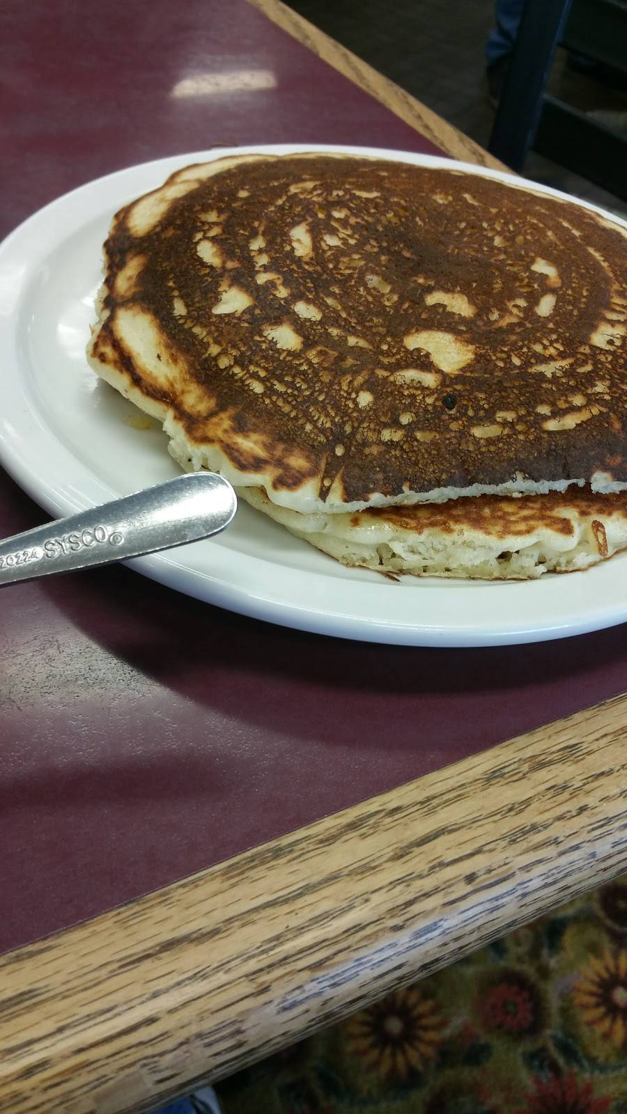 Skaets Steak Shop | restaurant | 2300 N Main St, Hutchinson, KS 67502, USA | 6206629845 OR +1 620-662-9845