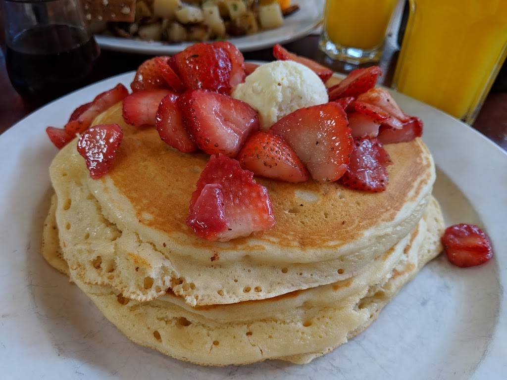 Crepevine | restaurant | 367 University Ave, Palo Alto, CA 94301, USA | 6503233900 OR +1 650-323-3900