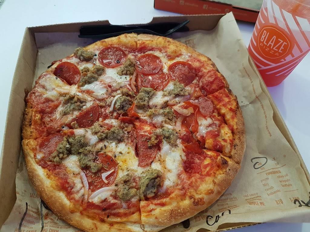 Blaze Pizza | meal takeaway | 2800 N Terminal Rd, Houston, TX 77032, USA | 2812333321 OR +1 281-233-3321