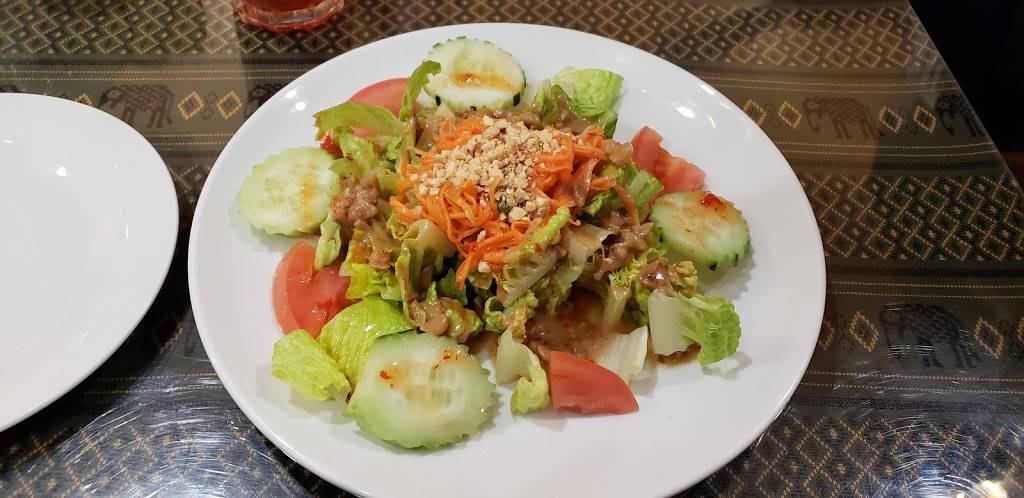 Sawaddee Ka Thai Cuisine & Pho | restaurant | 111 Canal St Suite 201, Pooler, GA 31322, USA | 9122397532 OR +1 912-239-7532