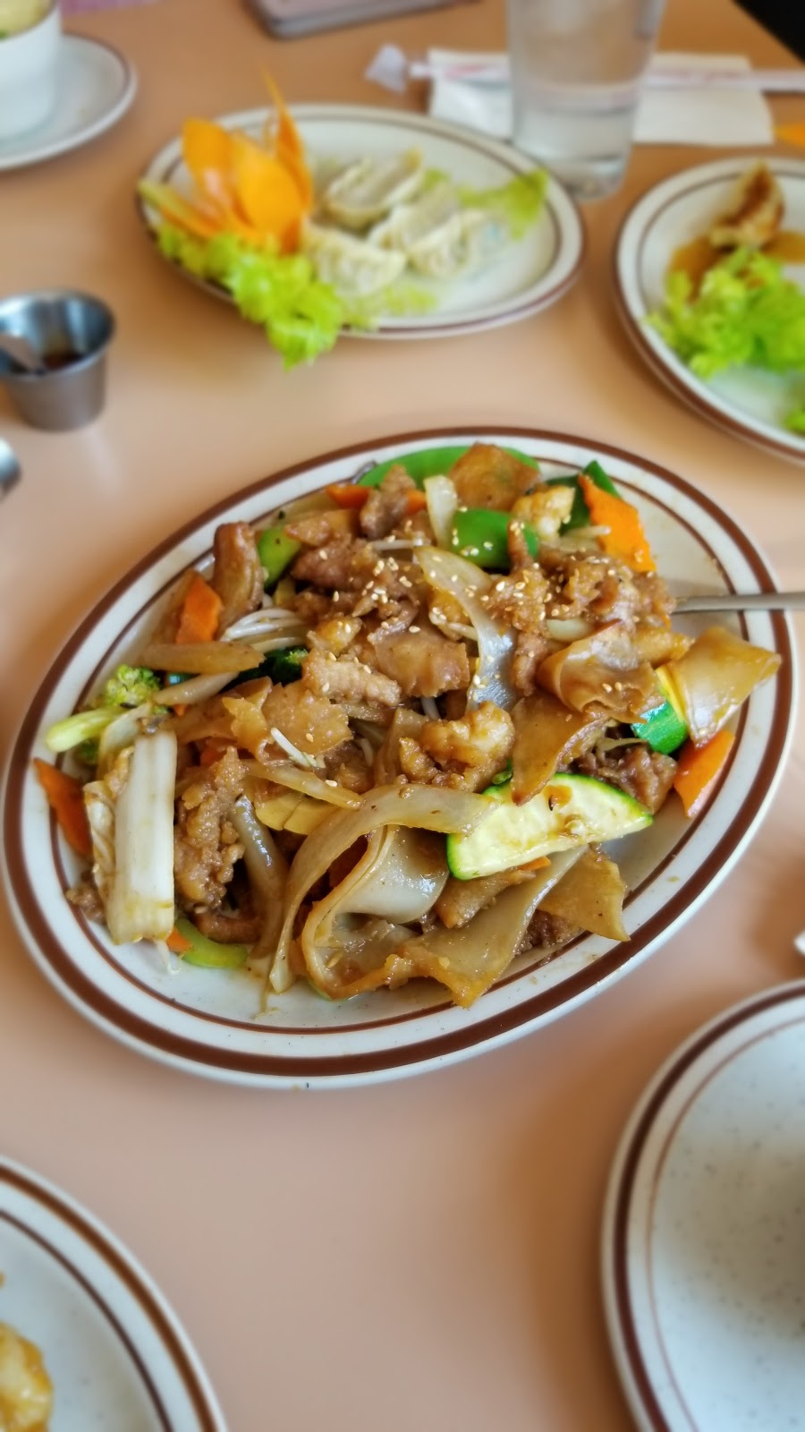 Bamboo Garden Restaurant | restaurant | 3203 N Clark St, Chicago, IL 60657, USA | 7732819000 OR +1 773-281-9000