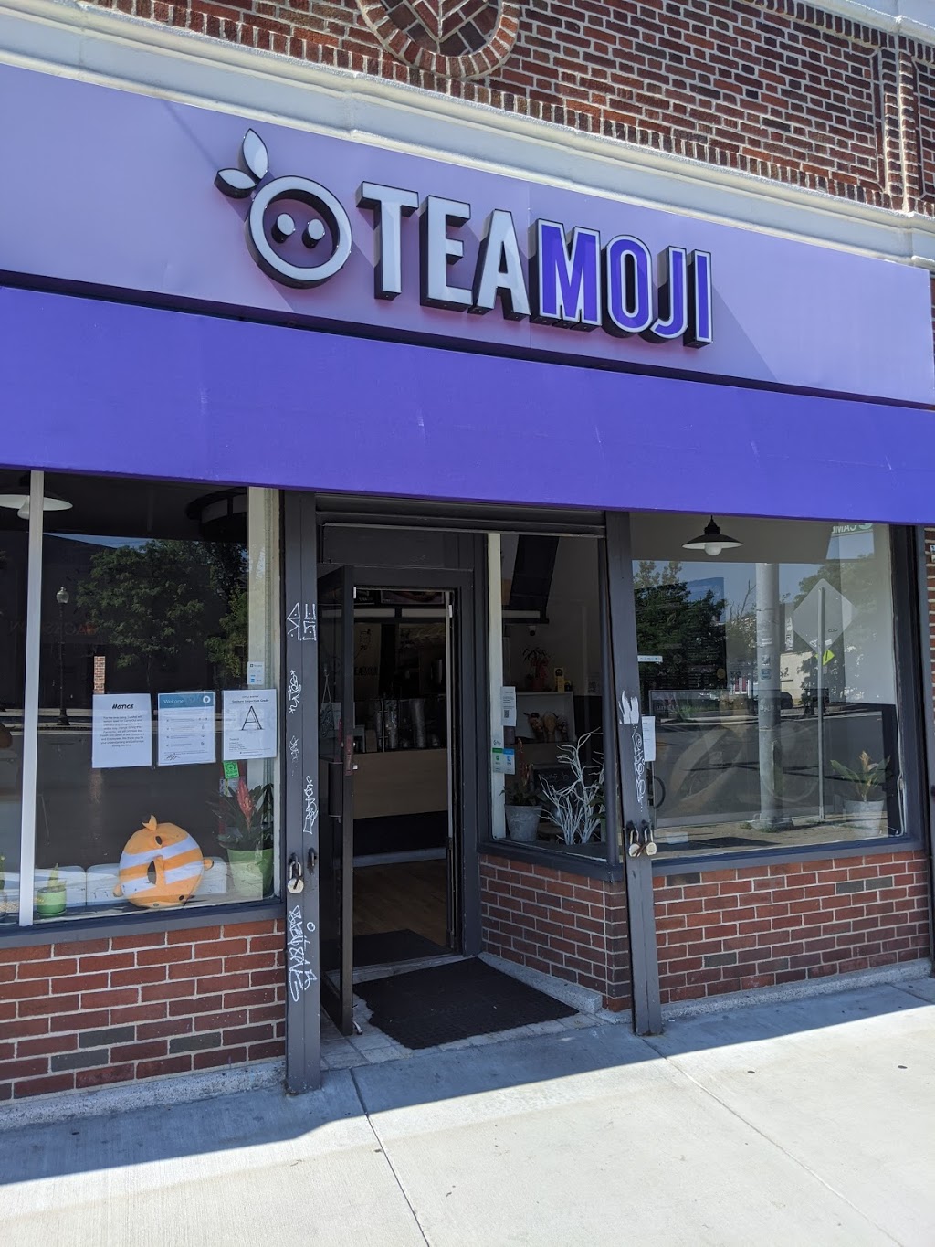 TeaMoji | cafe | 3 N Beacon St, Boston, MA 02134, USA | 6179033496 OR +1 617-903-3496