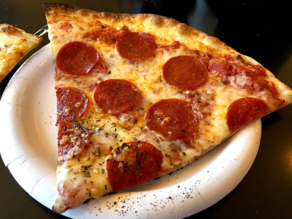The Upper Crust Pizzeria | restaurant | 41 Waltham St, Lexington, MA 02421, USA | 7812740089 OR +1 781-274-0089