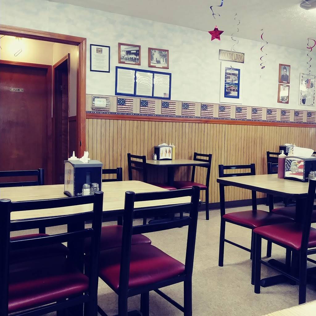 Little Twirl Dairy Bar | restaurant | 58 W Main St, Livonia, IN 47108, USA | 8127554000 OR +1 812-755-4000