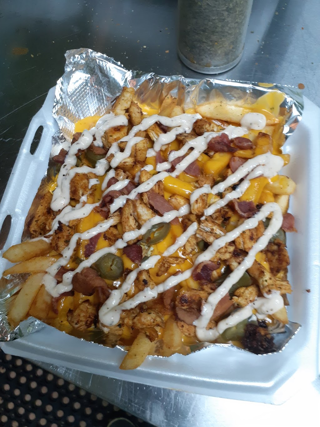 Phoenix Southern Grill | restaurant | 1661 Semmes St, Memphis, TN 38114, USA | 9014215263 OR +1 901-421-5263