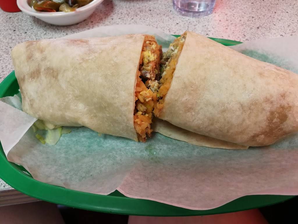 El Faro Restaurant | restaurant | 9 N State St, Elgin, IL 60123, USA | 8478880161 OR +1 847-888-0161