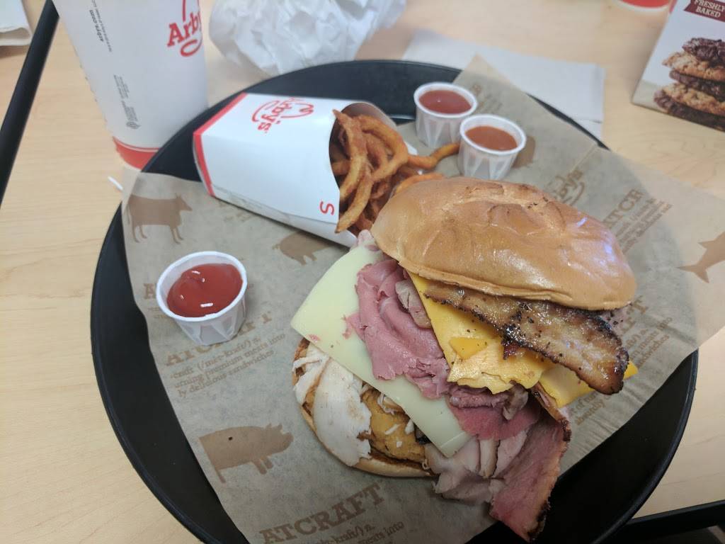 Arbys | restaurant | 201 W 5th St Ste 100, Tulsa, OK 74103, USA | 9185990830 OR +1 918-599-0830